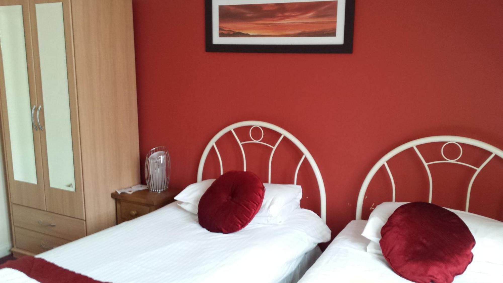 โรสเมาท์ พาเลซ Bed & Breakfast แอเบอร์ดีน ภายนอก รูปภาพ